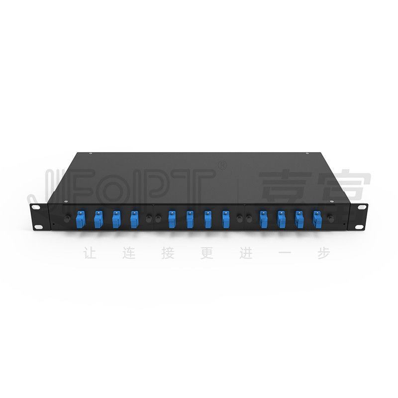لوحة تصحيح الألياف المثبتة على حامل 12 SC Port Rack مع محولات SC / UPC و 1 متر أسلاك التوصيل المصنوعة