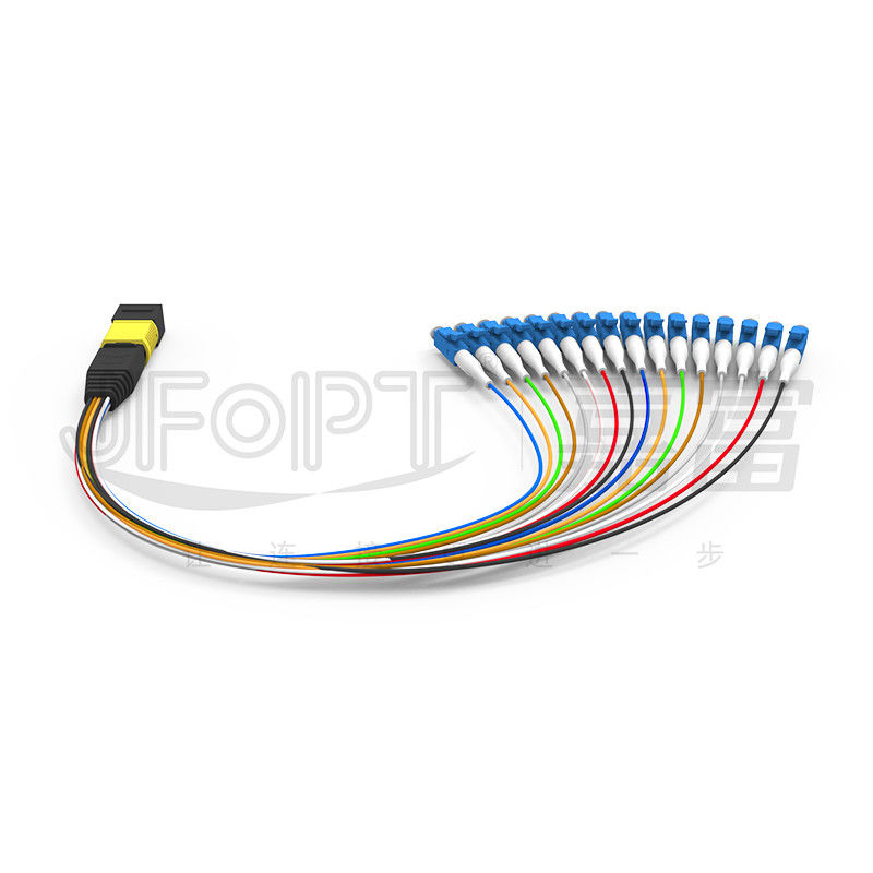 MPO-LC Patch Cord 16 Cores أحادي الوضع منخفض الخسارة G657A1 / G657A2 Type A Module Box