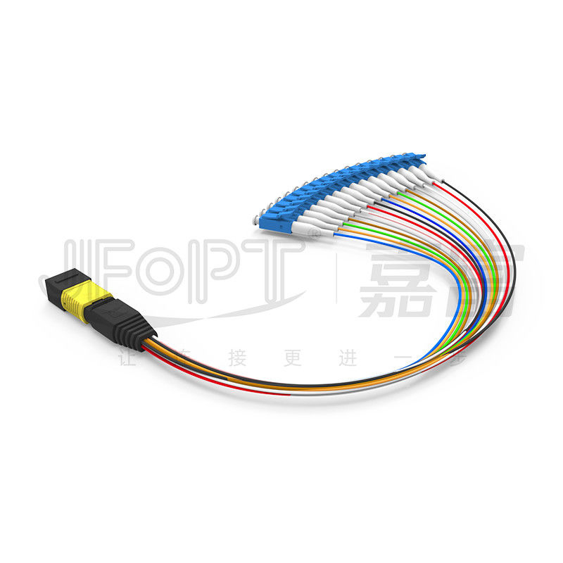 MPO-LC Patch Cord 16 Cores أحادي الوضع منخفض الخسارة G657A1 / G657A2 Type A Module Box