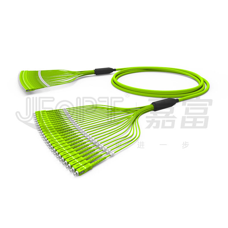 كابل الألياف البصرية المركب المُنهي مسبقًا 24 Core Multimode OM5 PVC Jacket 0.5m متفرع مع SC / APC