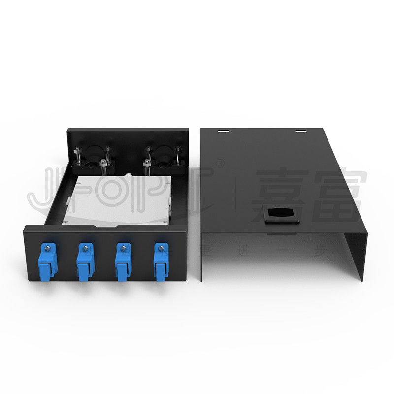 SC/LC/FC/ST 4-Core Latch Type Fiber Optic Termination Box مع خسارة منخفضة من الدرجة الاتصالات